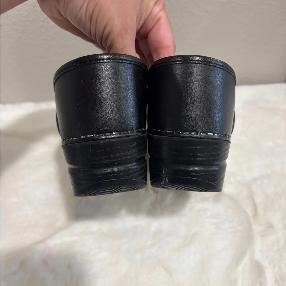 Dansko Classic Black Leather Clogs - Picture 5 of 7
